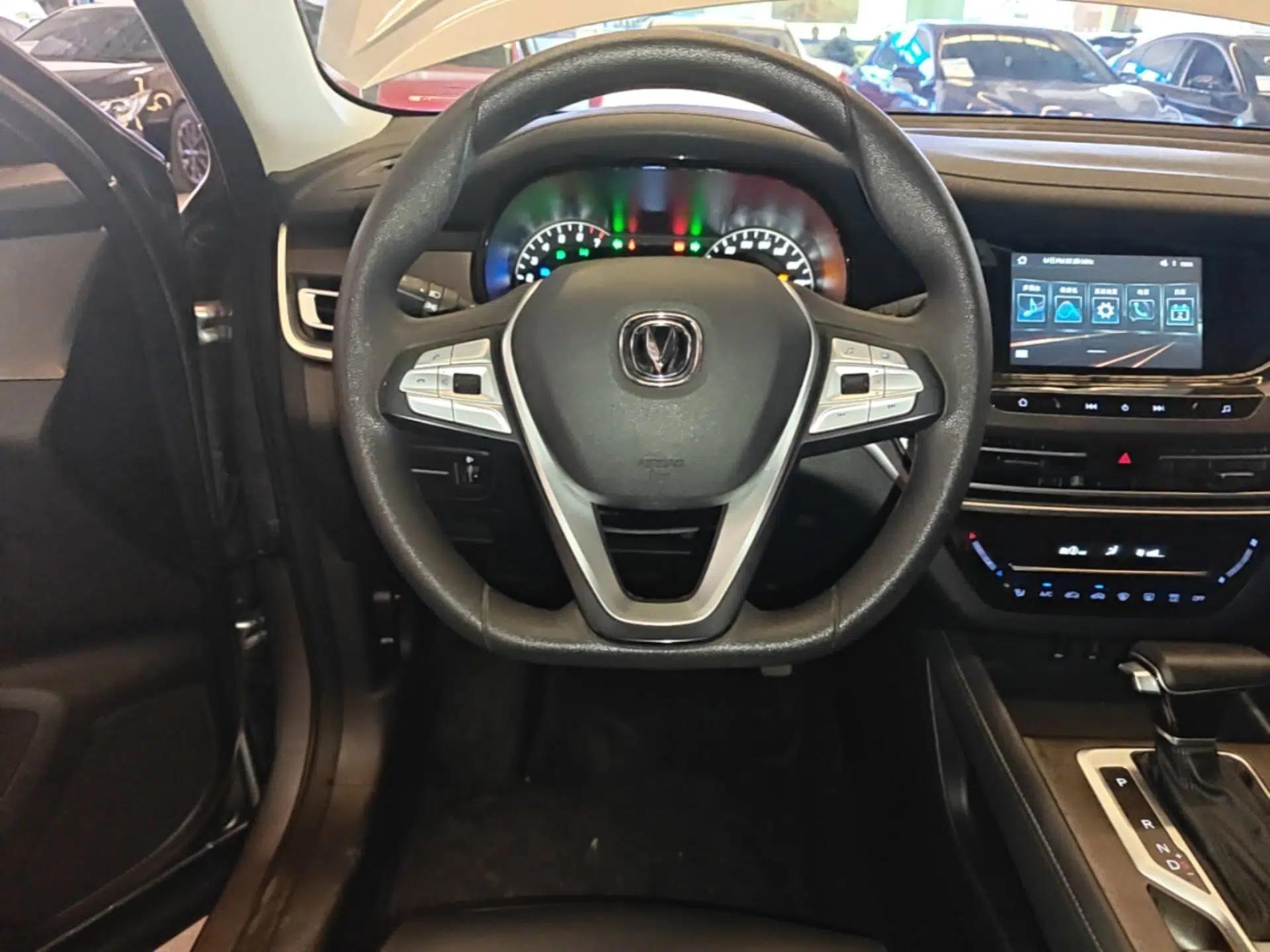 CHANGAN CS35PLUS 2021 Honor Million Edition 1.6L CVT Elite Model — миниатюра 13