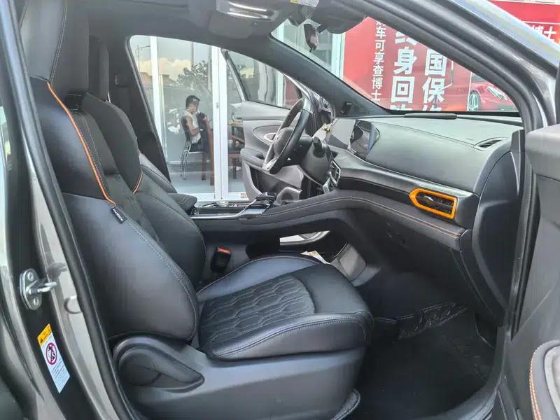 Changan UNI-T 2022 1.5T Sport Premium Edition — миниатюра 19