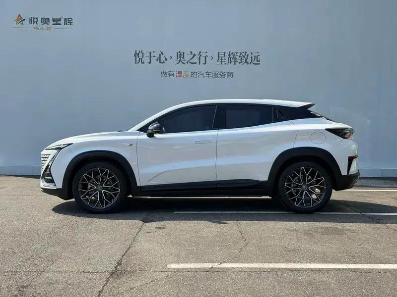 Changan UNI-T 2022 1.5T Premium Edition — миниатюра 3