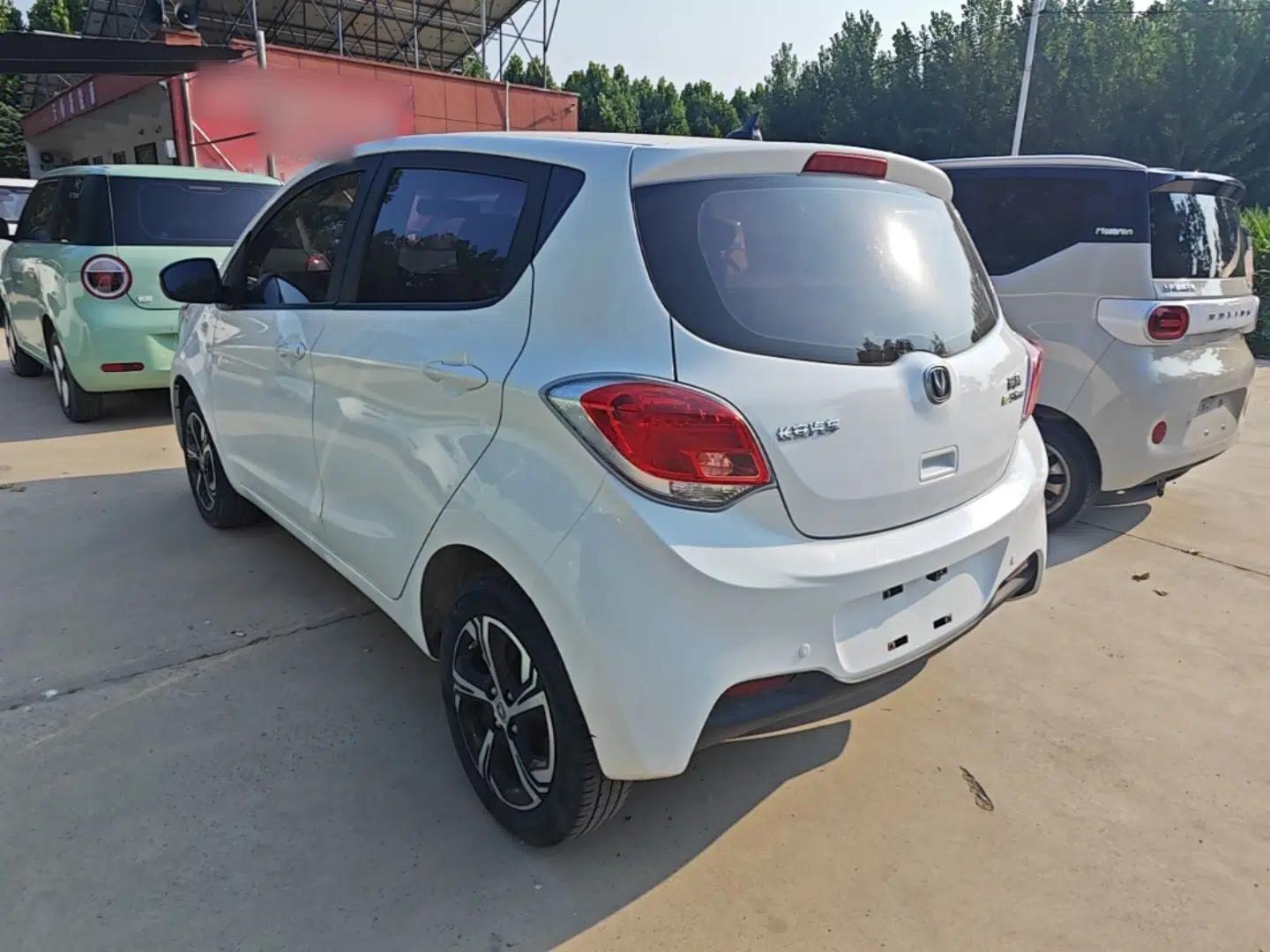 CHANGAN Benni E-Star 2020 Xinyue Edition Lithium Iron Phosphate (31.18 kWh) — миниатюра 4