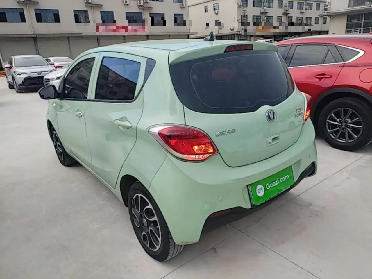 CHANGAN Benni E-Star 2021 National Edition Colorful Version Lithium Iron Phosphate (31.86 kWh) — миниатюра 4
