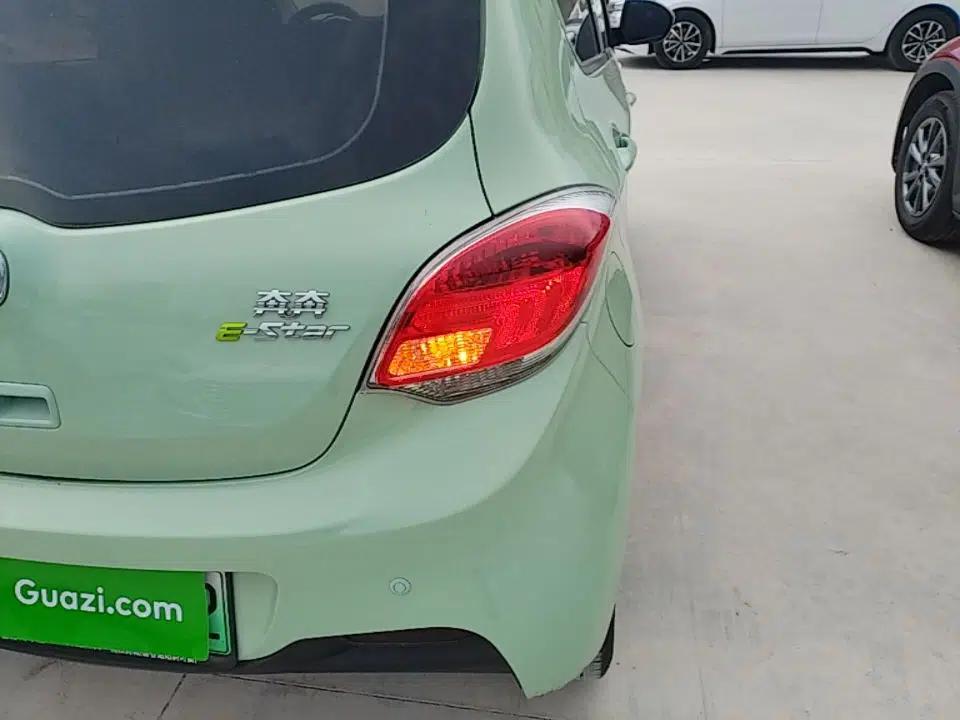 CHANGAN Benni E-Star 2021 National Edition Colorful Version Lithium Iron Phosphate (31.86 kWh) — миниатюра 9
