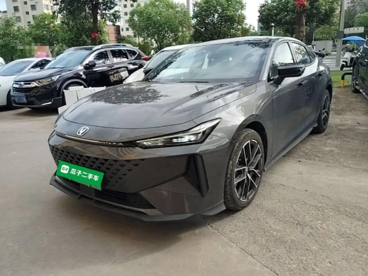 CHANGAN UNI-V iDD 2024 Blue Whale Smart Electric iDD 136km Luxury Model — миниатюра 1