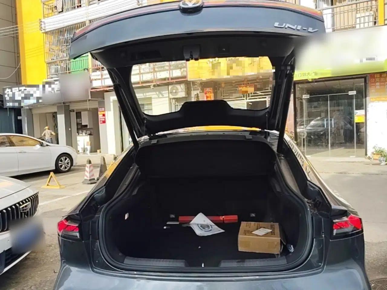 CHANGAN UNI-V iDD 2024 Blue Whale Smart Electric iDD 136km Luxury Model — миниатюра 27