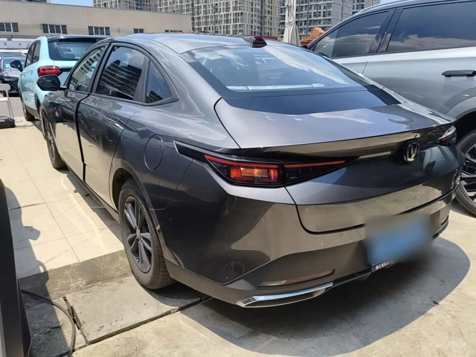CHANGAN Eado DD 2023 Blue Whale NE 1.5T GDI DCT Luxury Edition — миниатюра 4