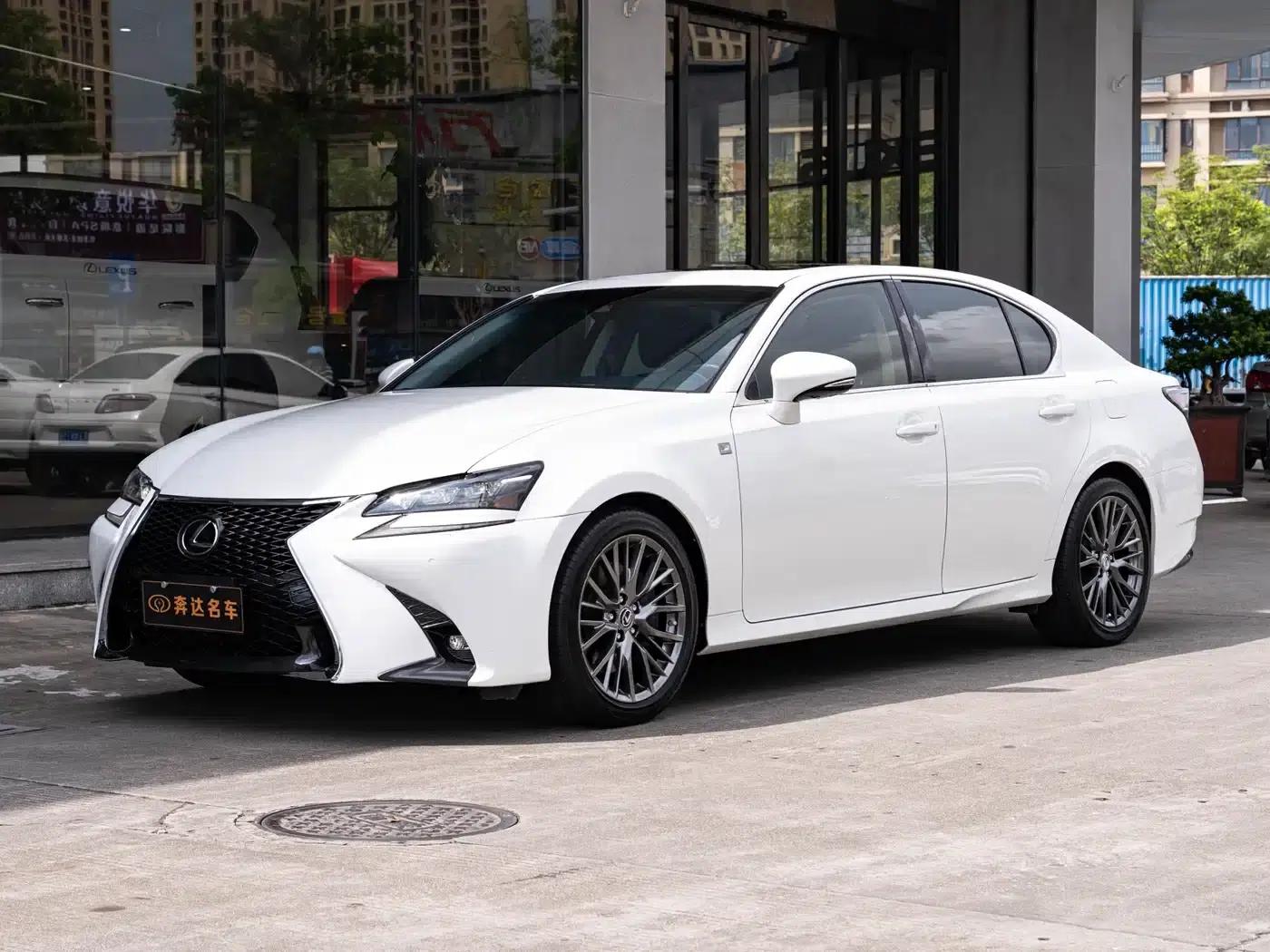 Lexus GS 2016 200t Leading Edition — миниатюра 1