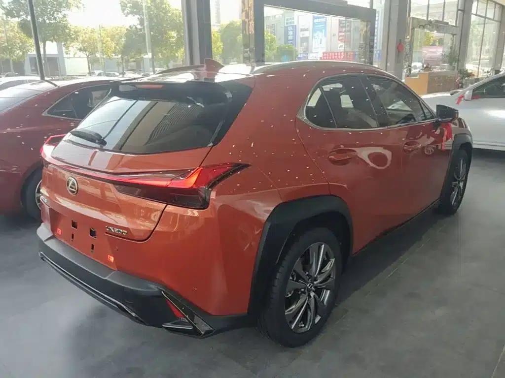 Lexus UX 2020 200 F SPORT Edition — миниатюра 7