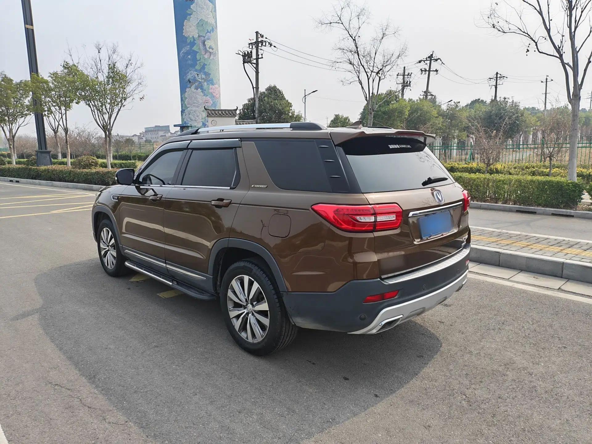 CHANGAN CS95 2017 2.0T Two-Wheel Drive Zhituo Edition — миниатюра 17