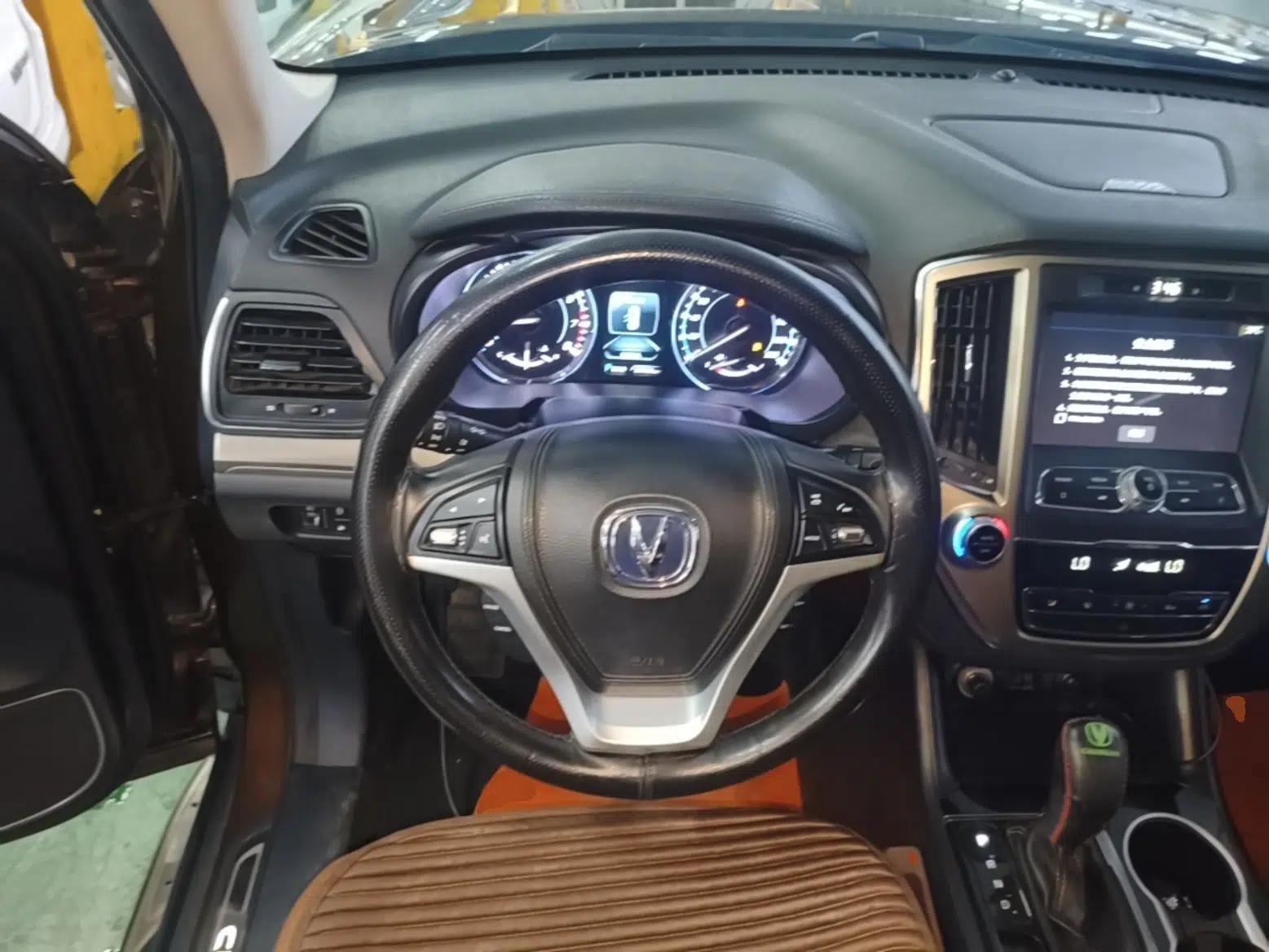 CHANGAN CS95 2017 2.0T Two-Wheel Drive Zhituo Edition — миниатюра 19