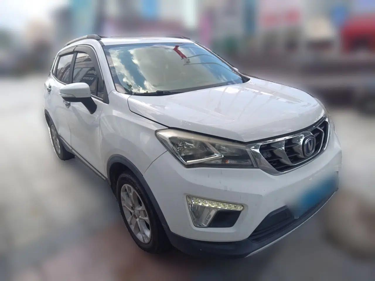 CHANGAN CS15 2016 1.5L Manual Fashion Edition — миниатюра 3