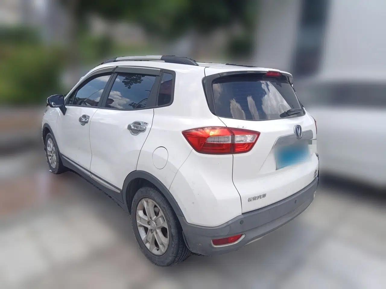 CHANGAN CS15 2016 1.5L Manual Fashion Edition — миниатюра 4