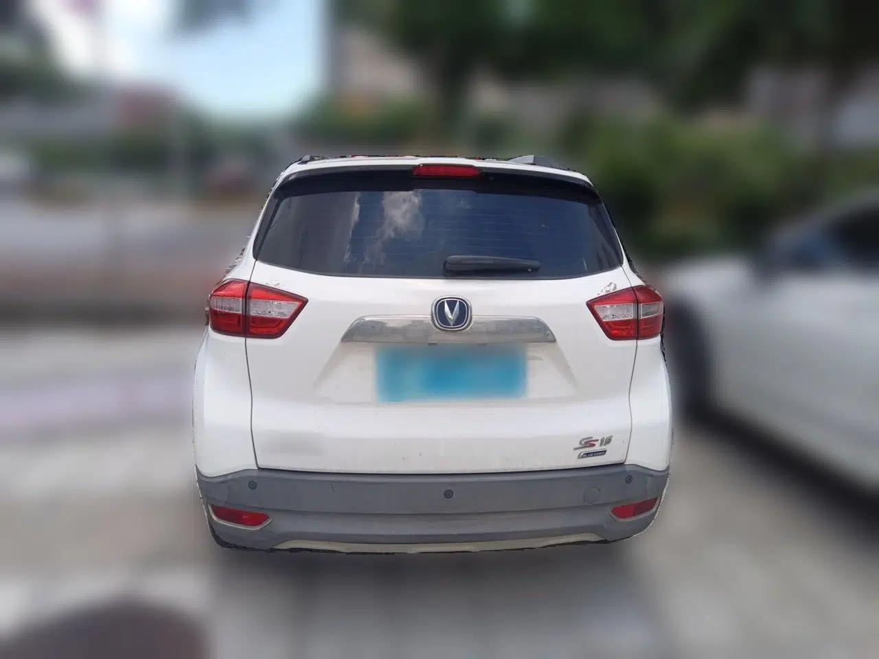 CHANGAN CS15 2016 1.5L Manual Fashion Edition — миниатюра 5