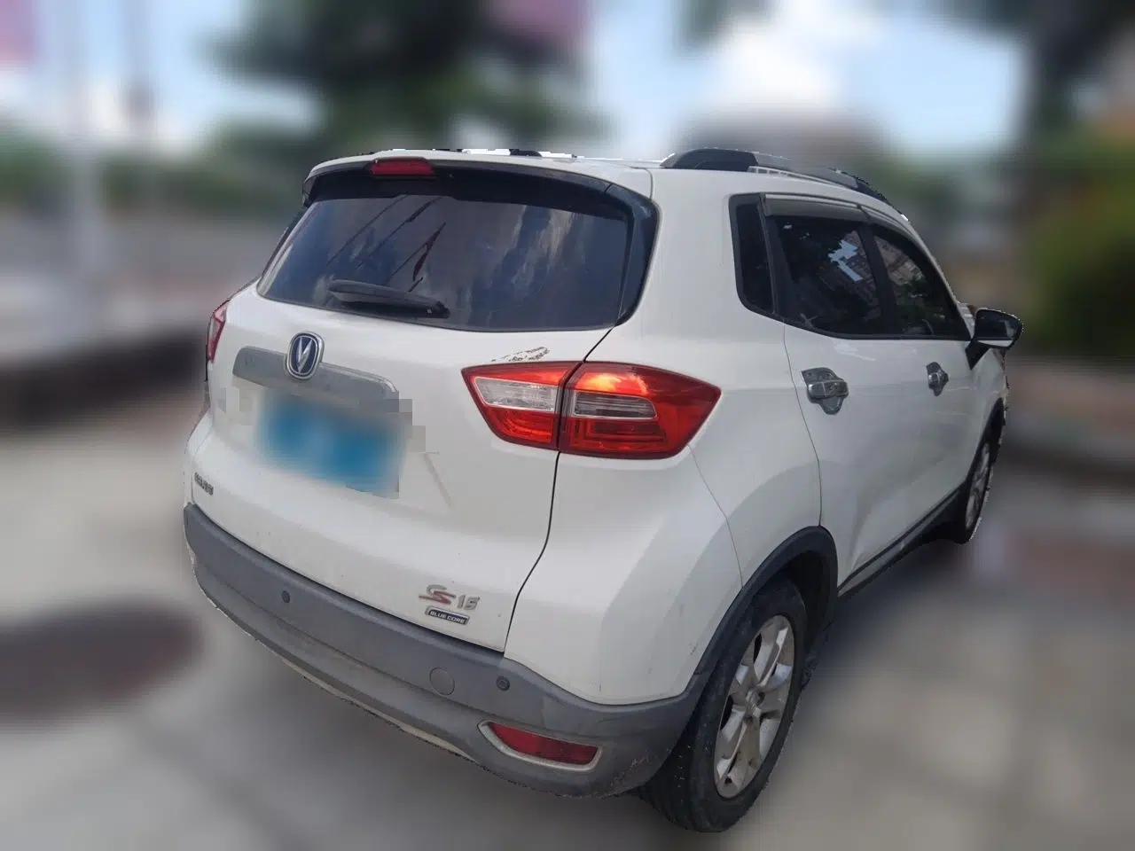 CHANGAN CS15 2016 1.5L Manual Fashion Edition — миниатюра 6