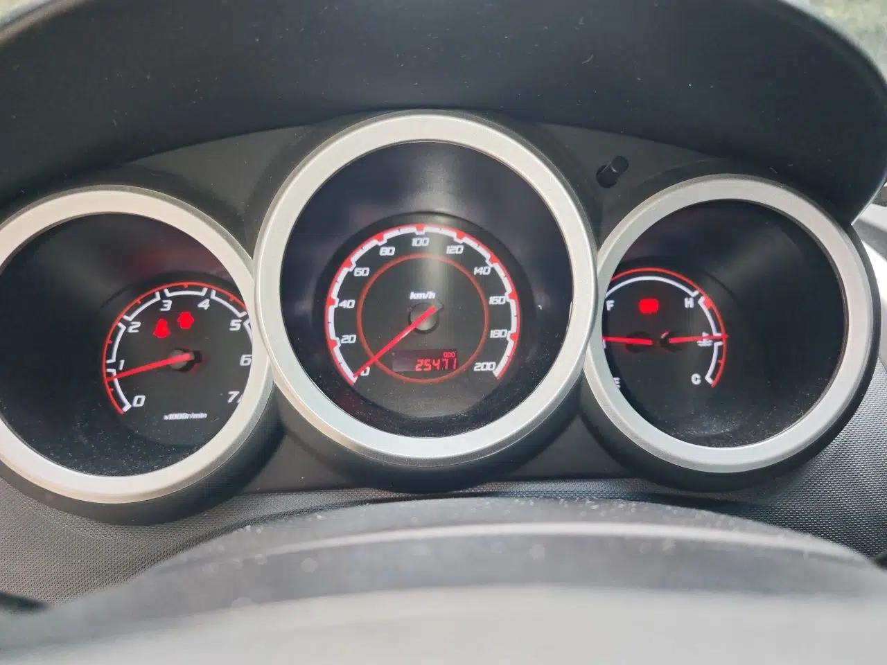 CHANGAN CX20 2014 1.4L Manual Sport Version China IV Standard — миниатюра 11