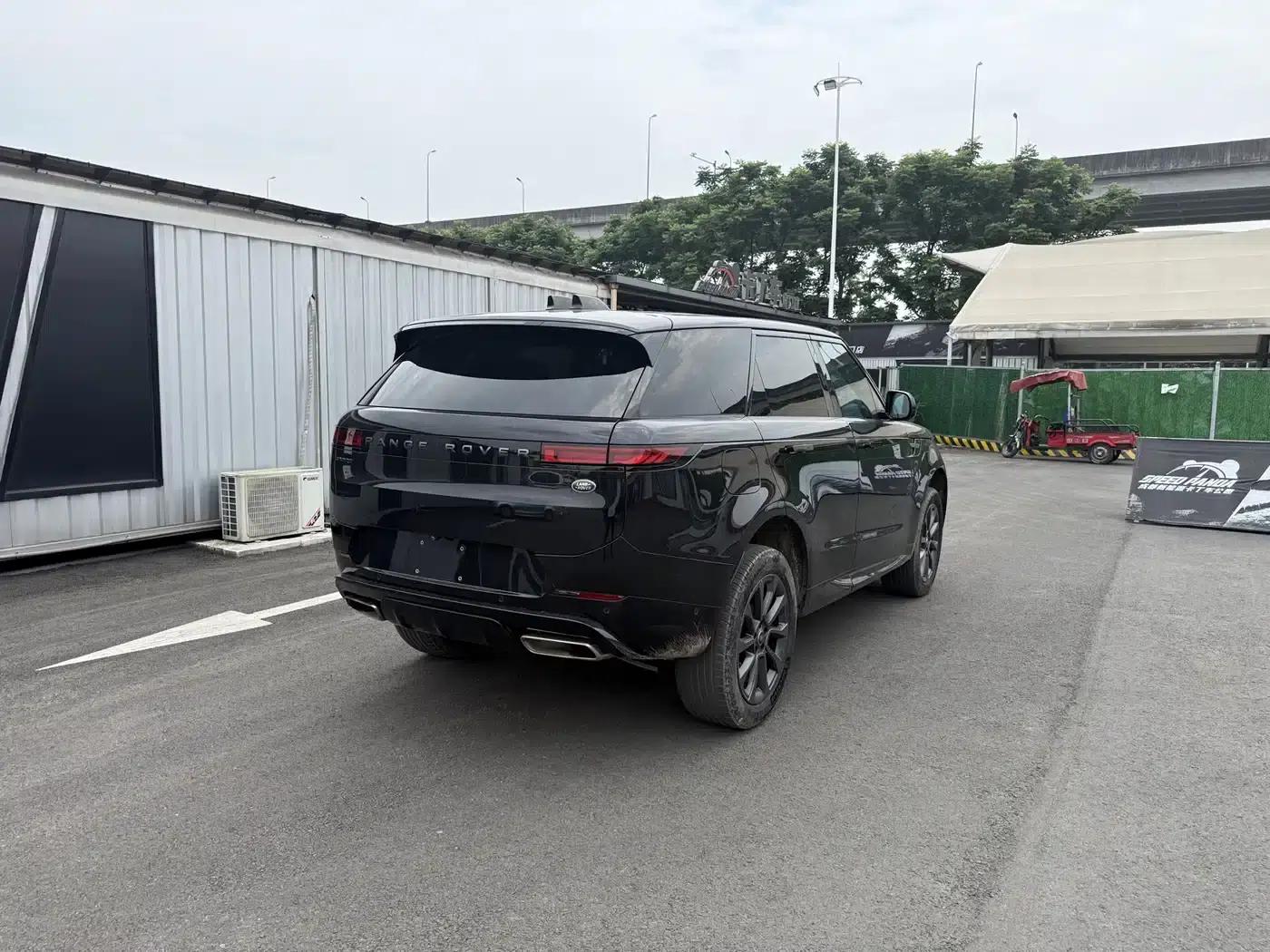 2023 Range Rover Sport 400PS Dynamic SE — миниатюра 13