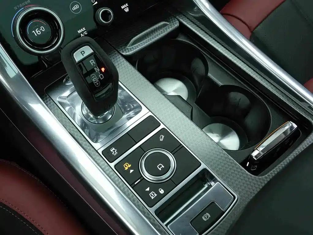 Range Rover Sport 2022 3.0 L6 HST — миниатюра 10