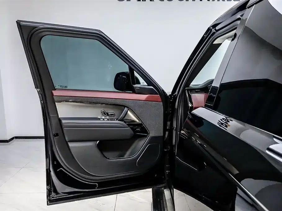 Range Rover Sport 2024 400PS Dynamic SE — миниатюра 8