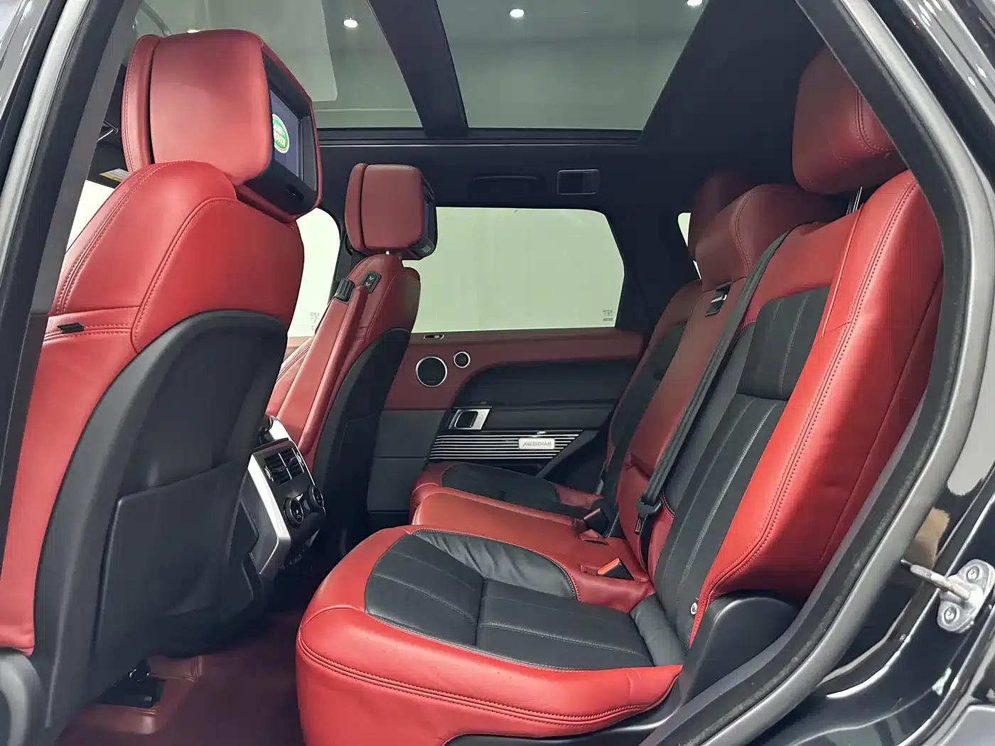 Range Rover Sport 2022 3.0 L6 Black Edition — миниатюра 11