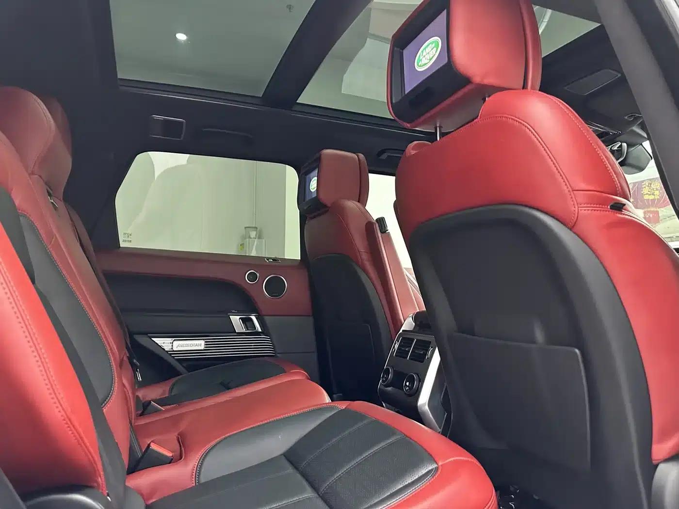 Range Rover Sport 2022 3.0 L6 Black Edition — миниатюра 14