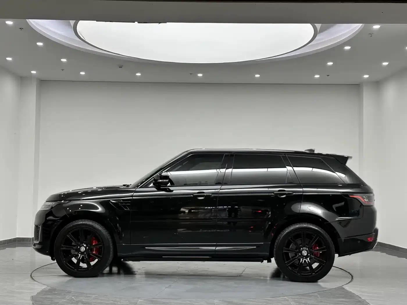 Range Rover Sport 2022 3.0 L6 Black Edition — миниатюра 5
