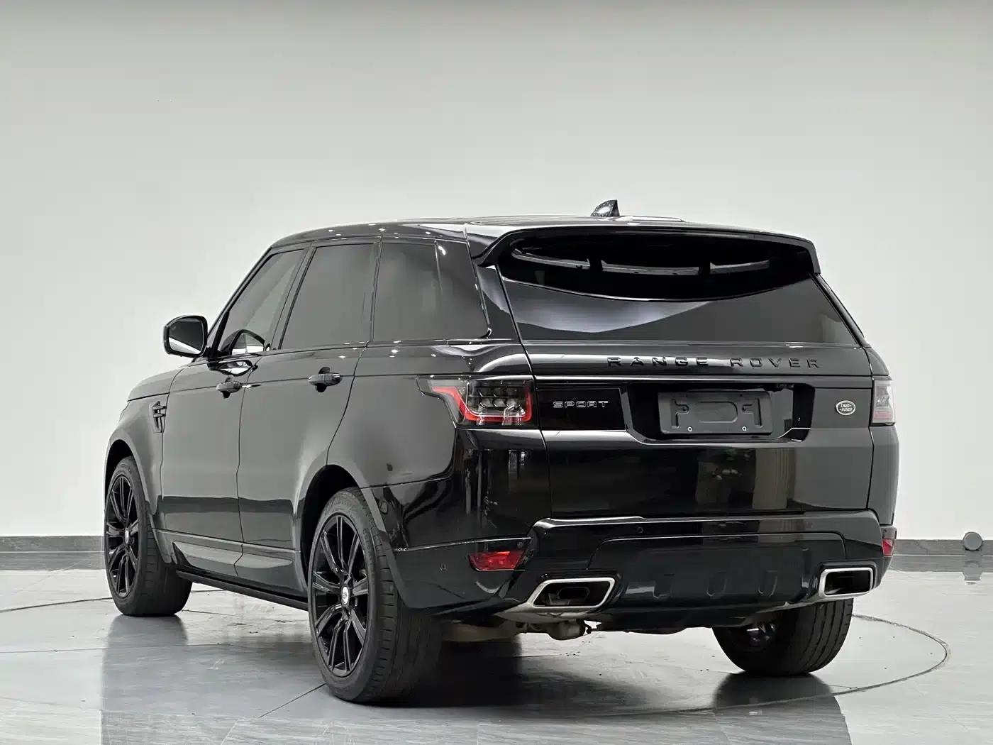 Range Rover Sport 2022 3.0 L6 Black Edition — миниатюра 6