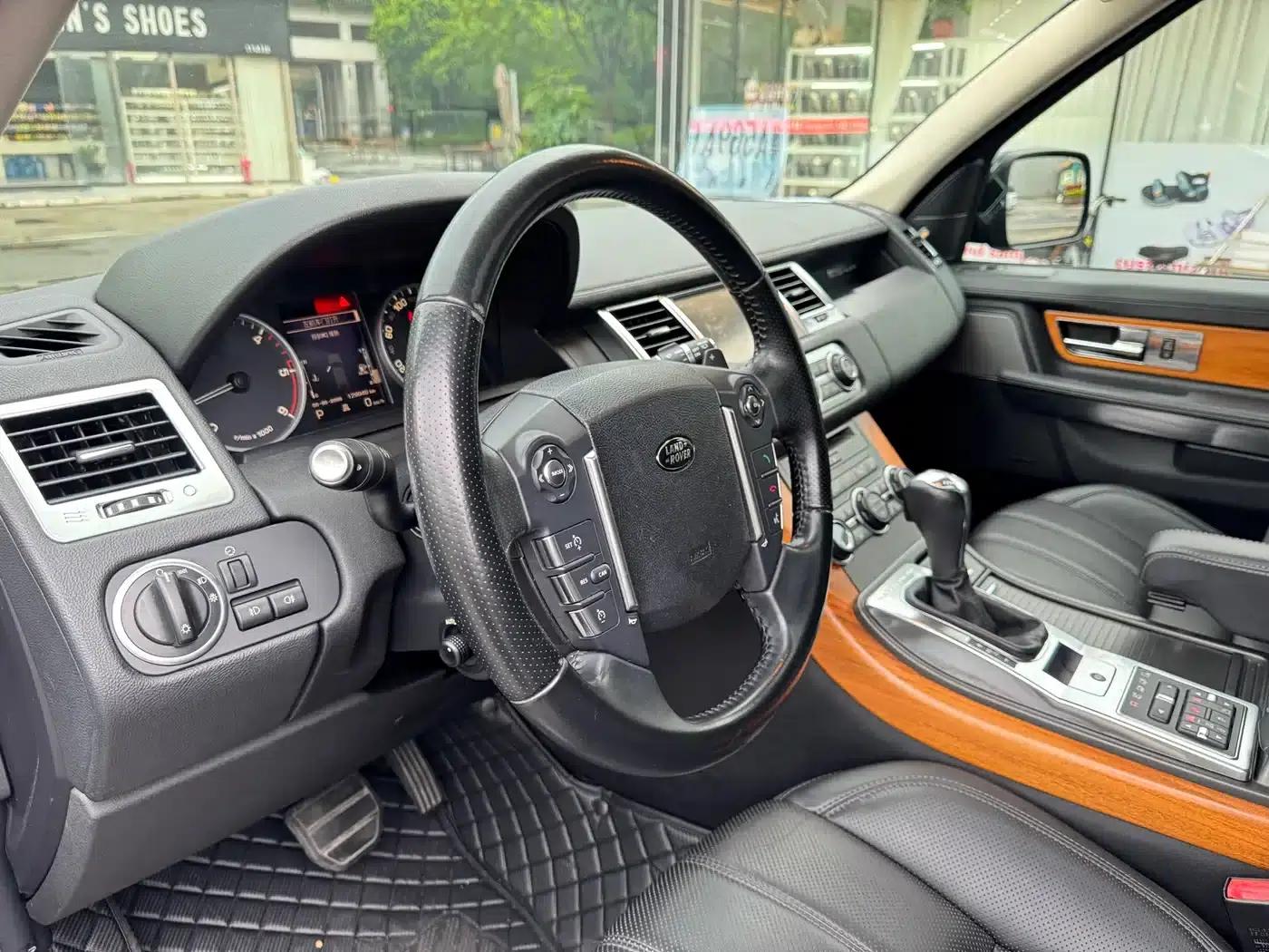 Range Rover Sport 2012 3.0 TDV6 HSE Diesel — миниатюра 17