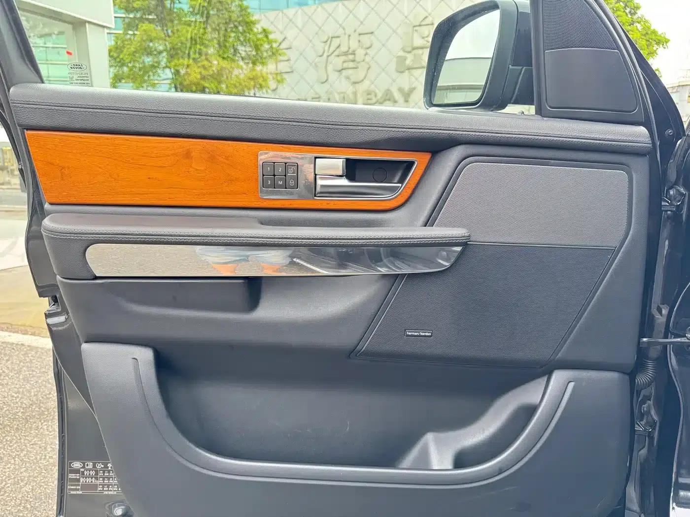 Range Rover Sport 2012 3.0 TDV6 HSE Diesel — миниатюра 20