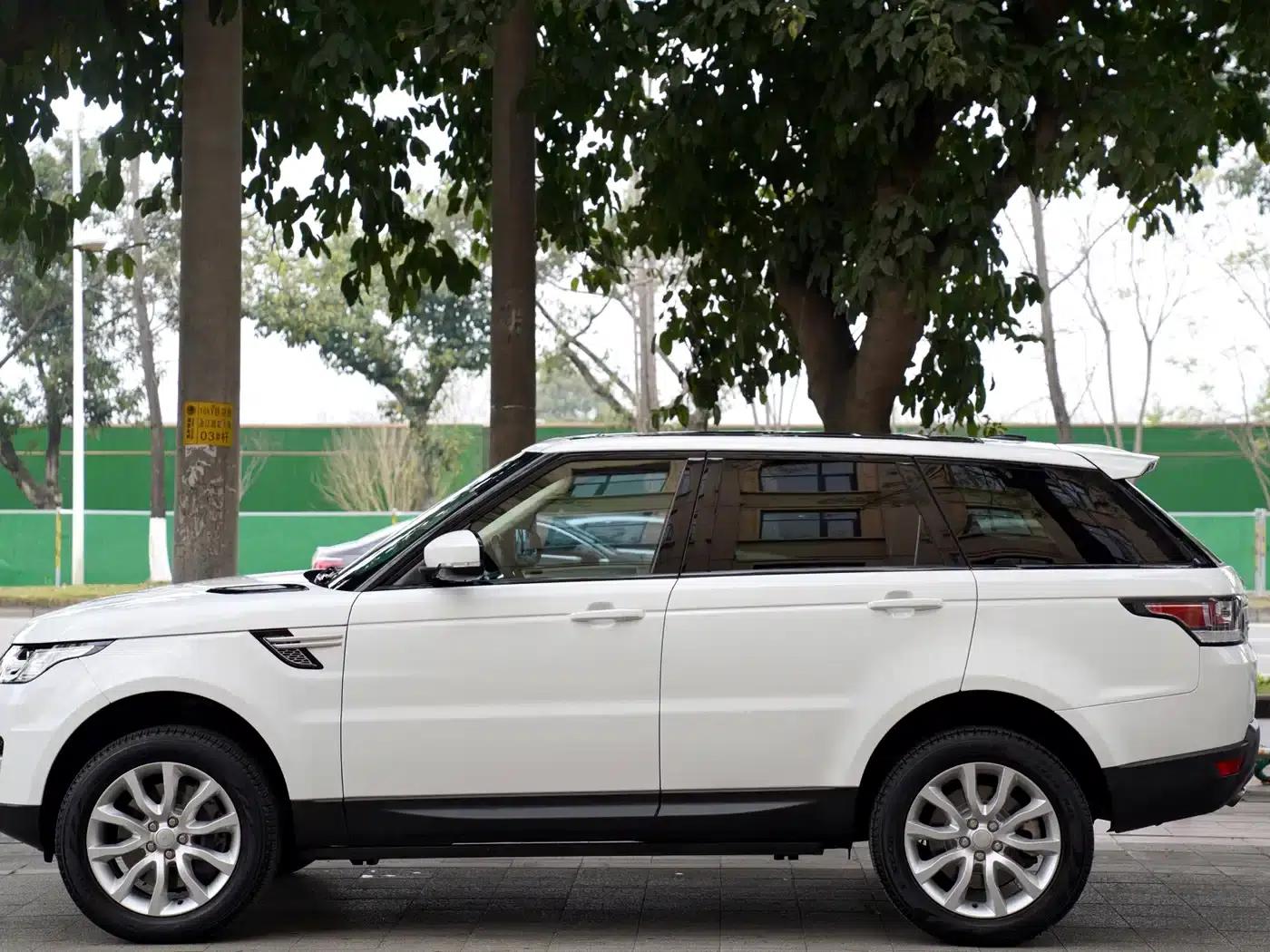 Range Rover Sport 2015 3.0 SDV6 HSE — миниатюра 6