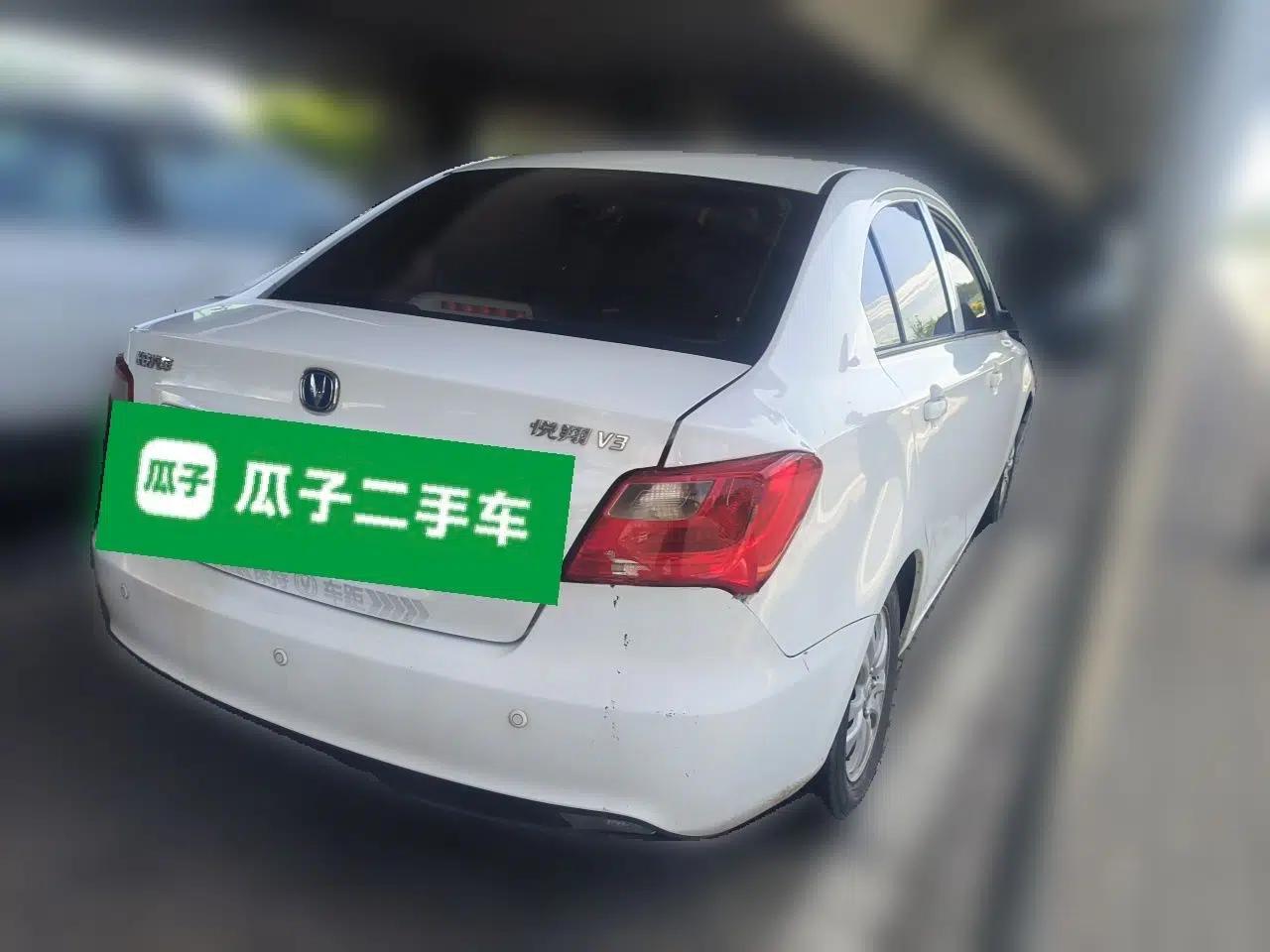 CHANGAN Alsvin V3 2012 1.3L Manual Comfort Version China IV Standard — миниатюра 6