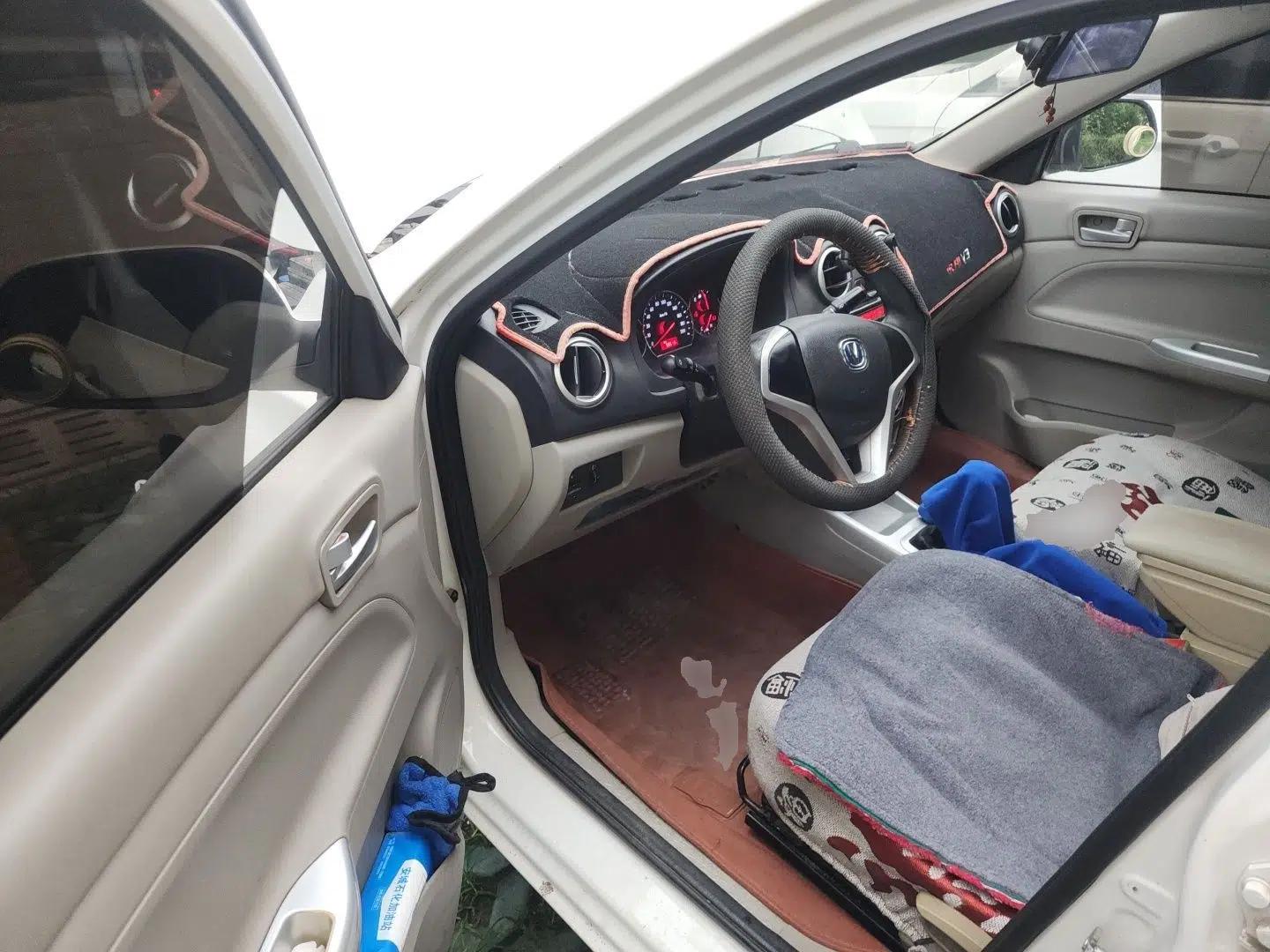 CHANGAN Alsvin V3 2015 1.4L Manual Warm-Hearted Model China V Standard — миниатюра 16