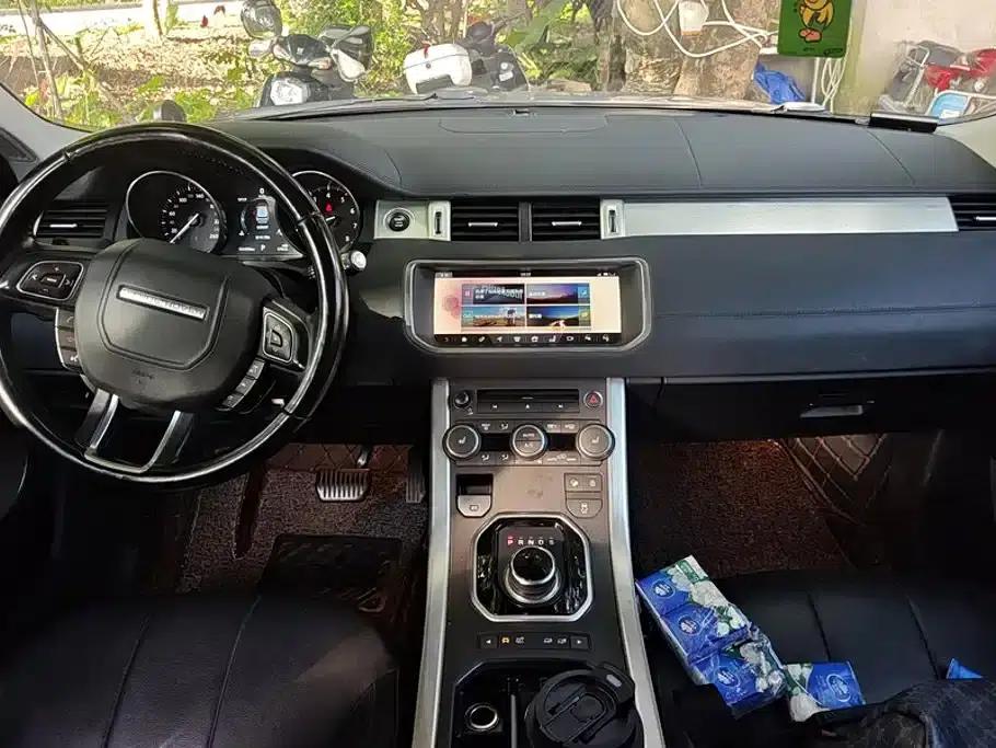 Range Rover Evoque 2018 240PS SE Smart Edition — миниатюра 12