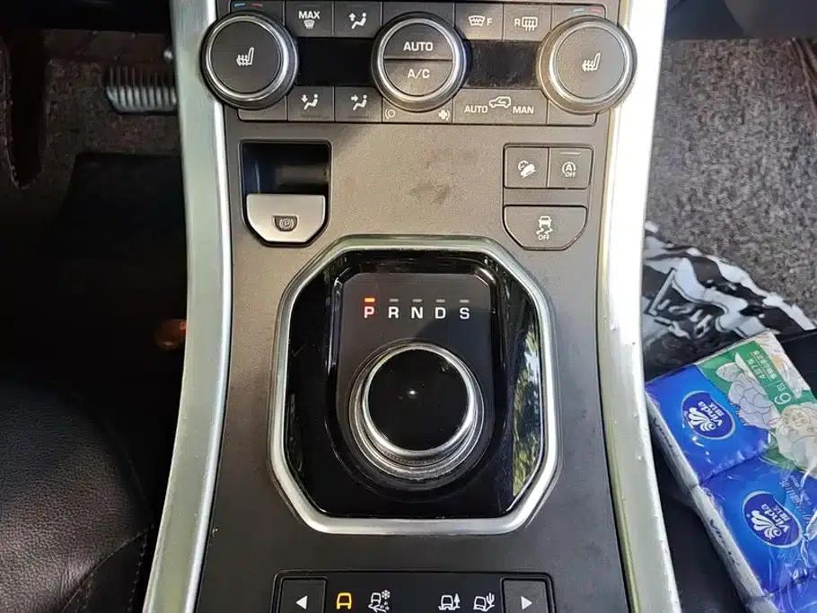 Range Rover Evoque 2018 240PS SE Smart Edition — миниатюра 16