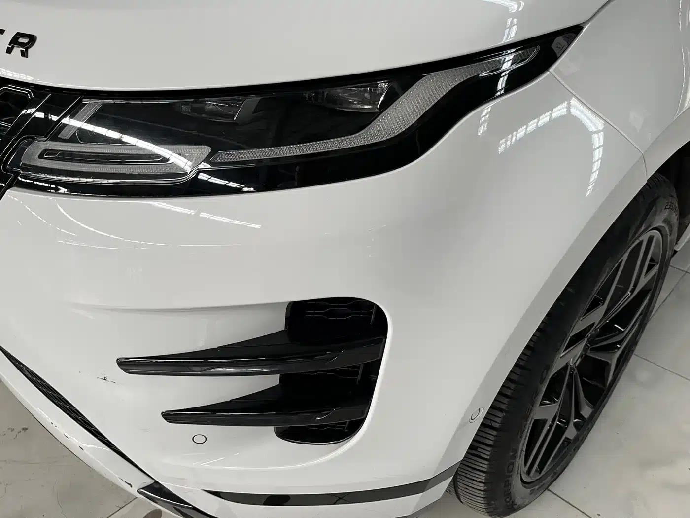 Range Rover Evoque 2020 249PS R-DYNAMIC S Obsidian Black Sport Edition — миниатюра 4