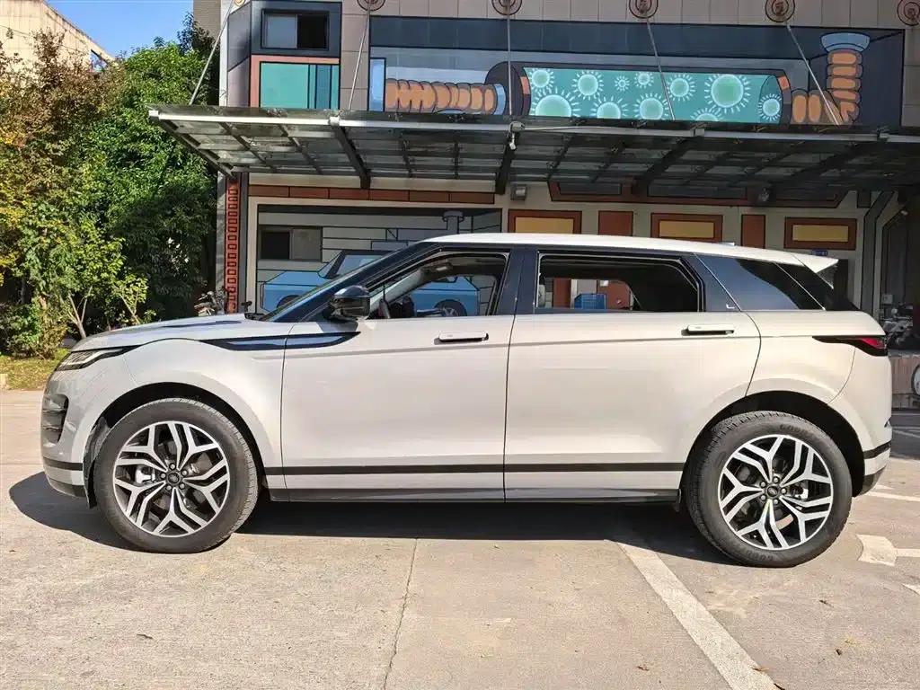 2024 Range Rover Evoque L SE Luxury Edition — миниатюра 16