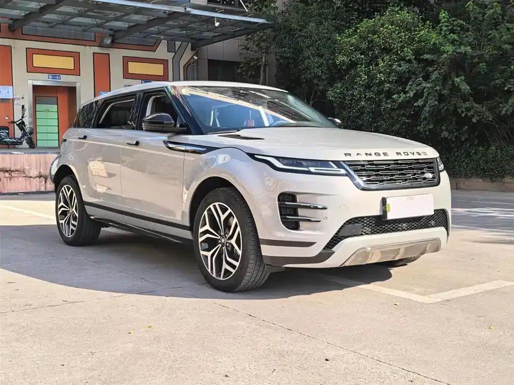2024 Range Rover Evoque L SE Luxury Edition — миниатюра 3
