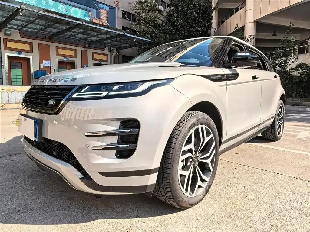 2024 Range Rover Evoque L SE Luxury Edition — миниатюра 4