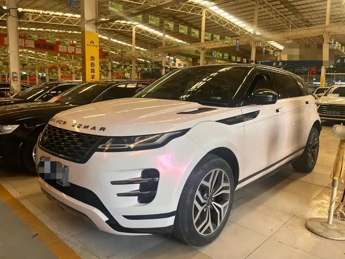 Range Rover Evoque 2021 Model: Evoque L 249PS R-Dynamic First Edition — миниатюра 1