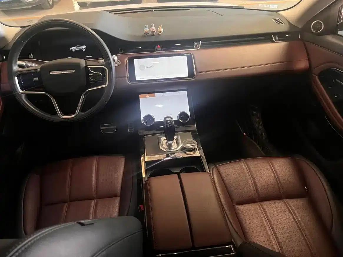 Range Rover Evoque 2021 Model: Evoque L 249PS R-Dynamic First Edition — миниатюра 8