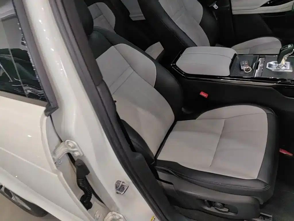 Range Rover Evoque 2020 249PS R-DYNAMIC SE Sport Tech Edition — миниатюра 25