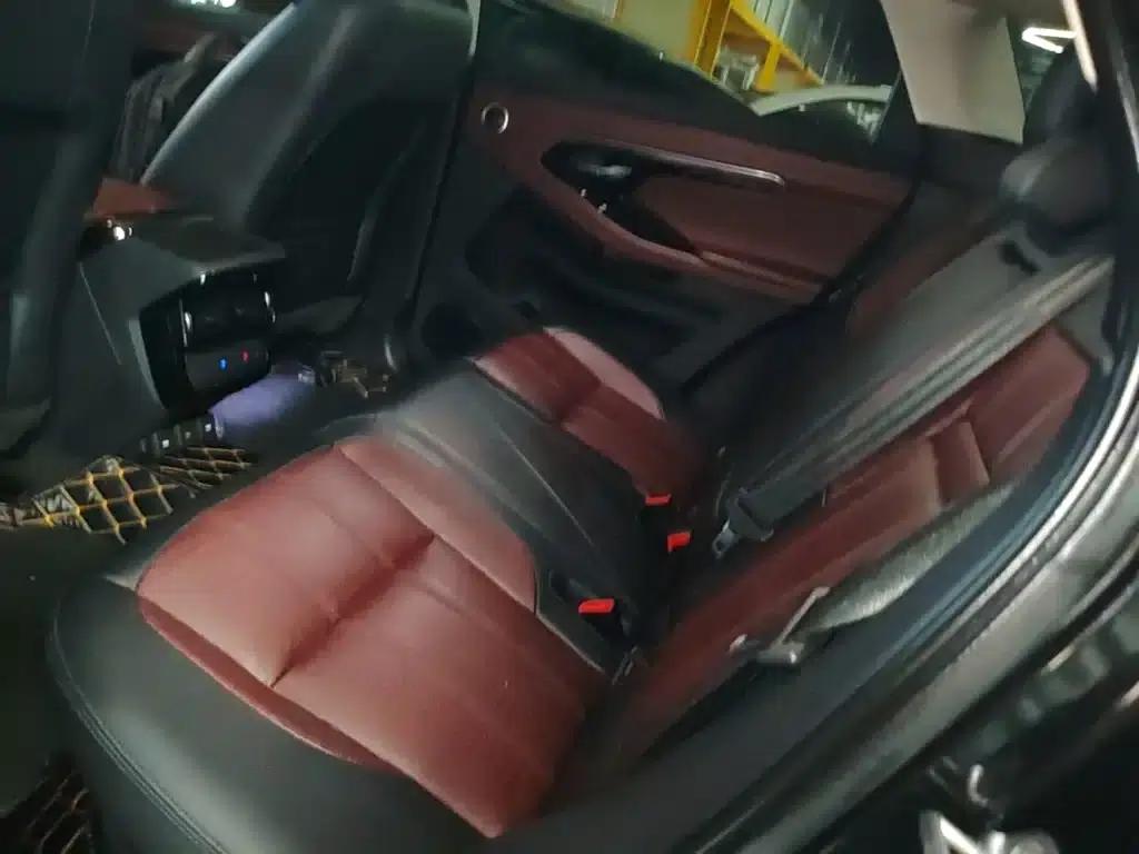 Range Rover Evoque 2021 Model: Evoque L 249PS R-Dynamic First Edition — миниатюра 17