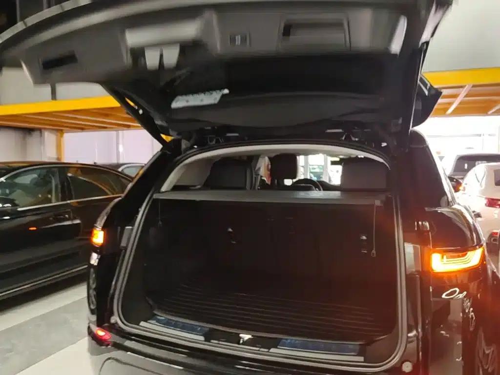 Range Rover Evoque 2021 Model: Evoque L 249PS R-Dynamic First Edition — миниатюра 19