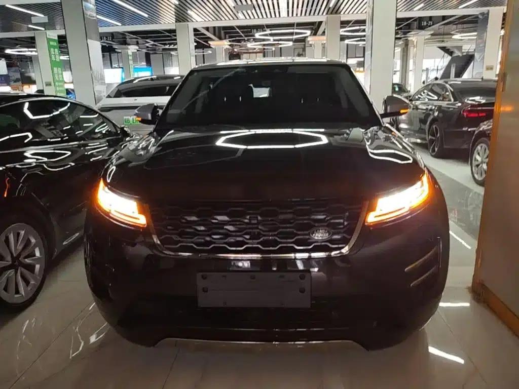 Range Rover Evoque 2021 Model: Evoque L 249PS R-Dynamic First Edition — миниатюра 3