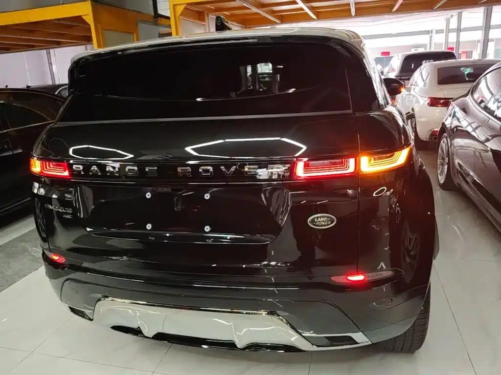 Range Rover Evoque 2021 Model: Evoque L 249PS R-Dynamic First Edition — миниатюра 6