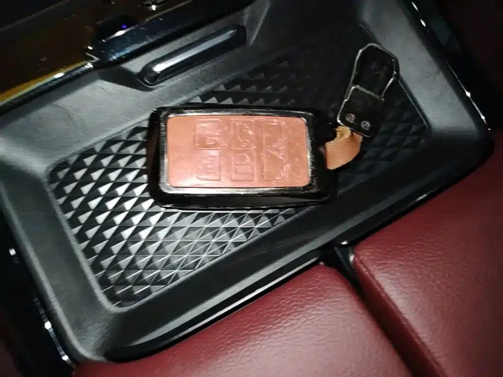 Range Rover Evoque 2021 Model: Evoque L 249PS R-Dynamic First Edition — миниатюра 9