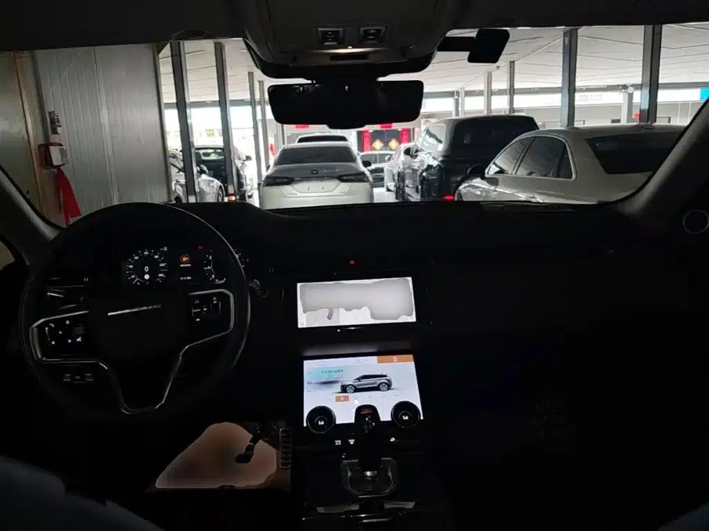 Range Rover Evoque 2021 Model: Evoque L 249PS R-Dynamic First Edition — миниатюра 10