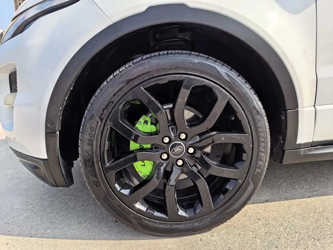 2013 Range Rover Evoque Imported 2.0T 3-Door Dynamic Edition — миниатюра 4