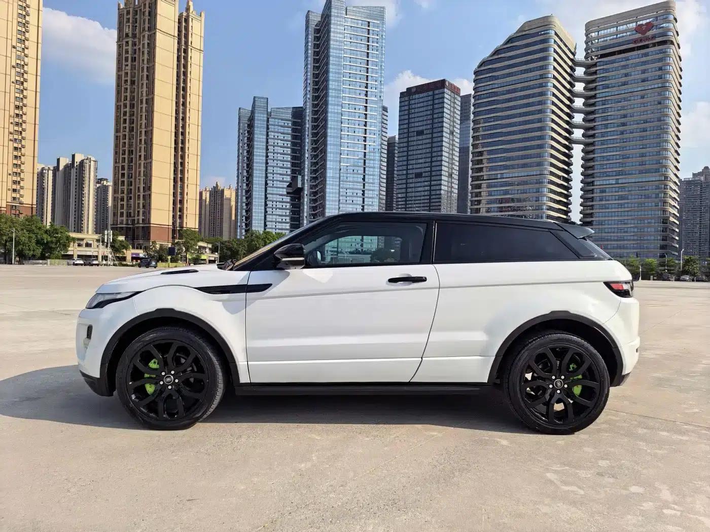 2013 Range Rover Evoque Imported 2.0T 3-Door Dynamic Edition — миниатюра 5