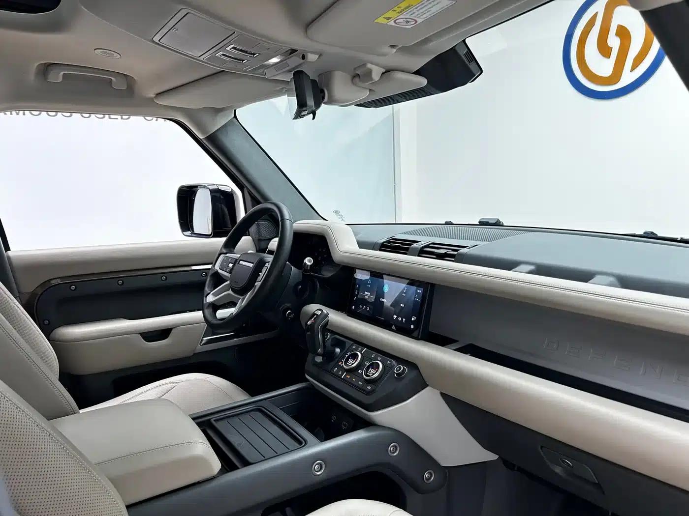 2020 Land Rover Defender 110 P400 HSE — миниатюра 17