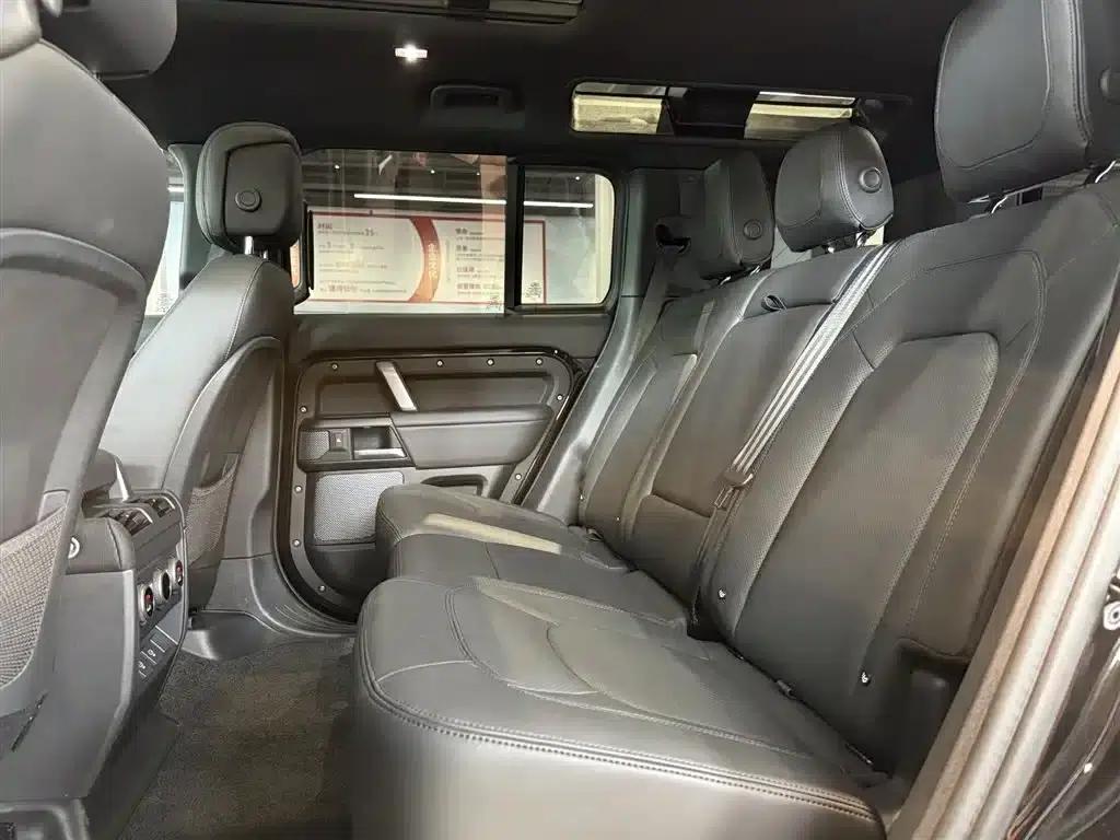 2024 Land Rover Defender 110 5.0T V8 — миниатюра 12