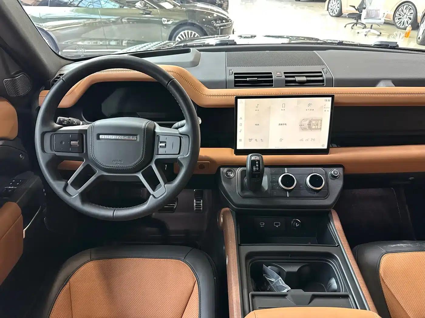 2023 Land Rover Defender Facelift 110 3.0T P400 X — миниатюра 15